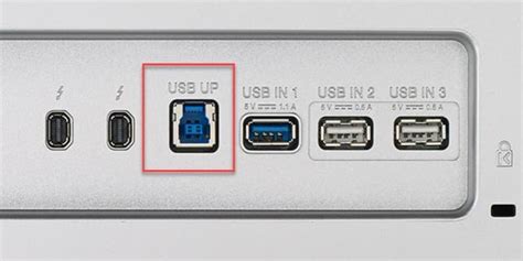 How to Use USB Ports on a Monitor .